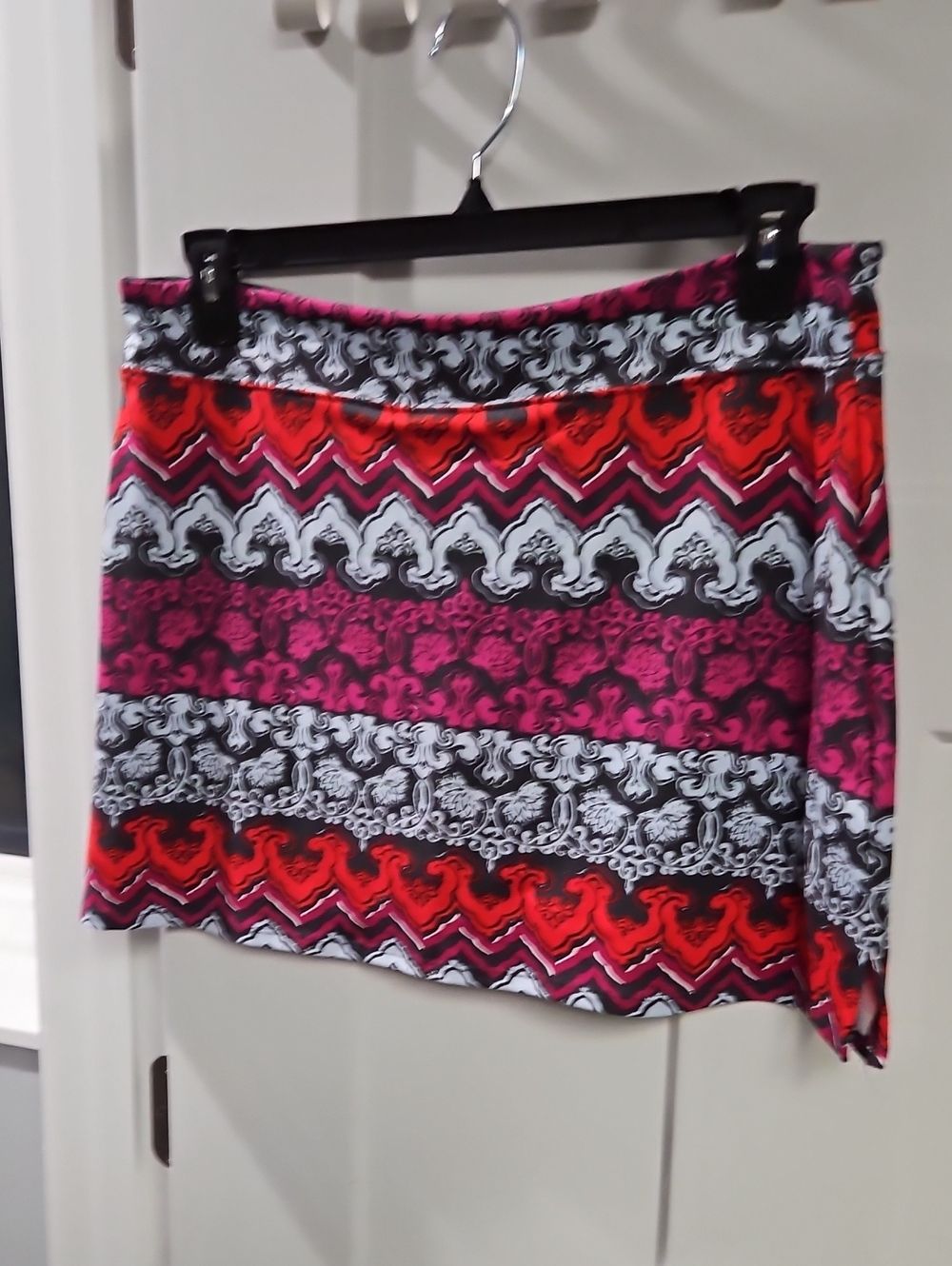 Striped Pink & Red Pattern Stretch Skort